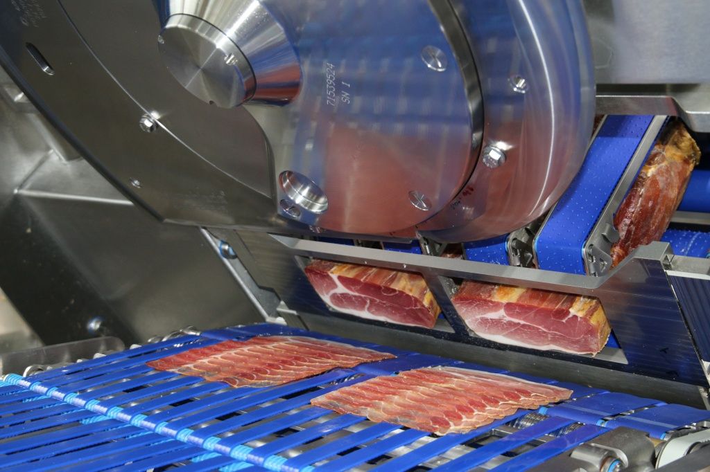 Weber_Slicer_S6_Rohschinken3.jpg Weber_Slicer_S6_Rohschinken3.jpg