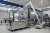 Машина для розлива в бутылки SMI HEVF для негазированных напитков
